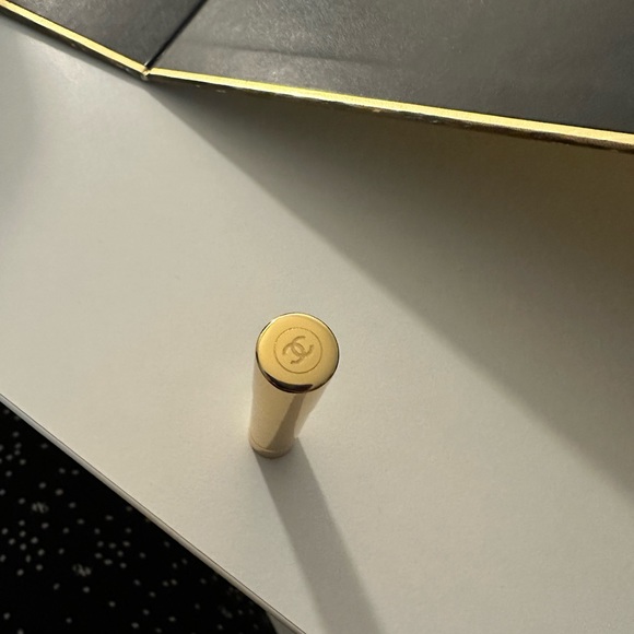 ROUGE ALLURE L'EXTRAIT - ❗️REFILL❗️shade 832 - Picture 3 of 5